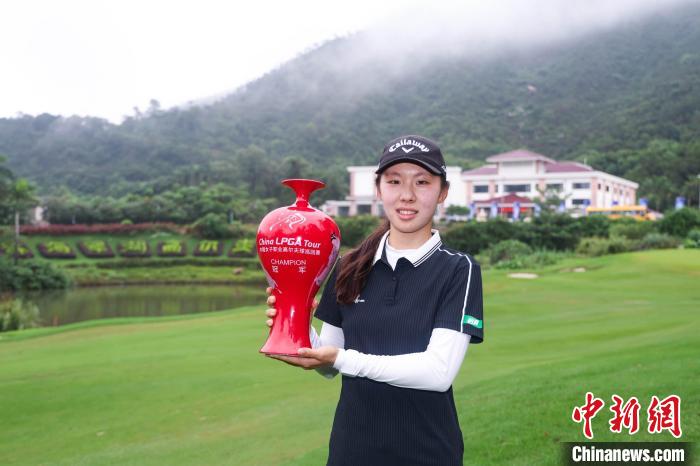 曹欣妤两度延长赛击败刘宇婕，夺得珠海广东女