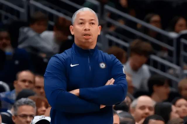 快船险胜步行者豪取四连胜 战力跃升挑战西部强