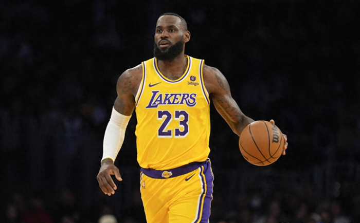 勒布朗·詹姆斯职业生涯36次入选奖项投票登顶历